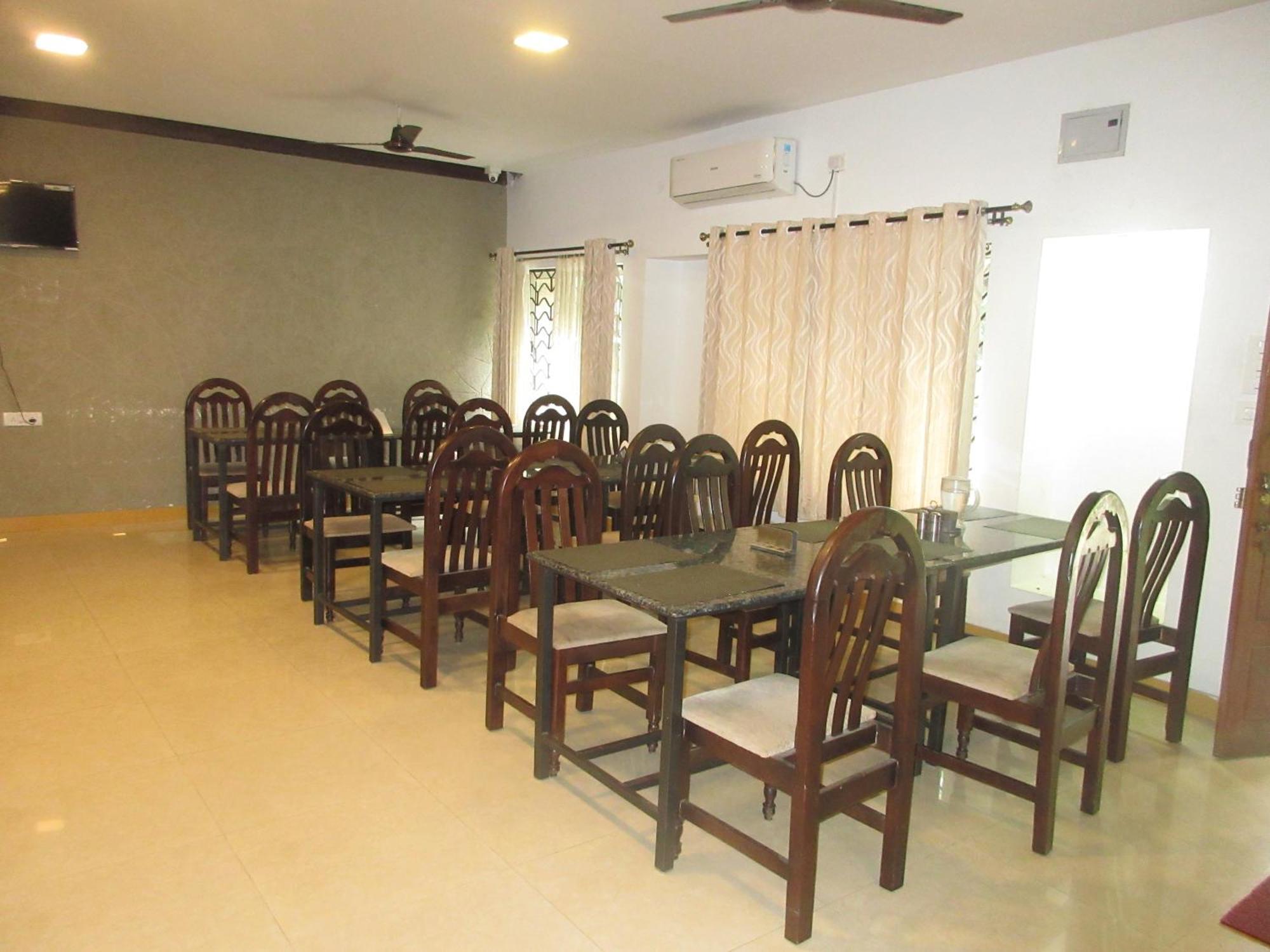 Kstdc Hotel Mayura Velapuri Belur エクステリア 写真
