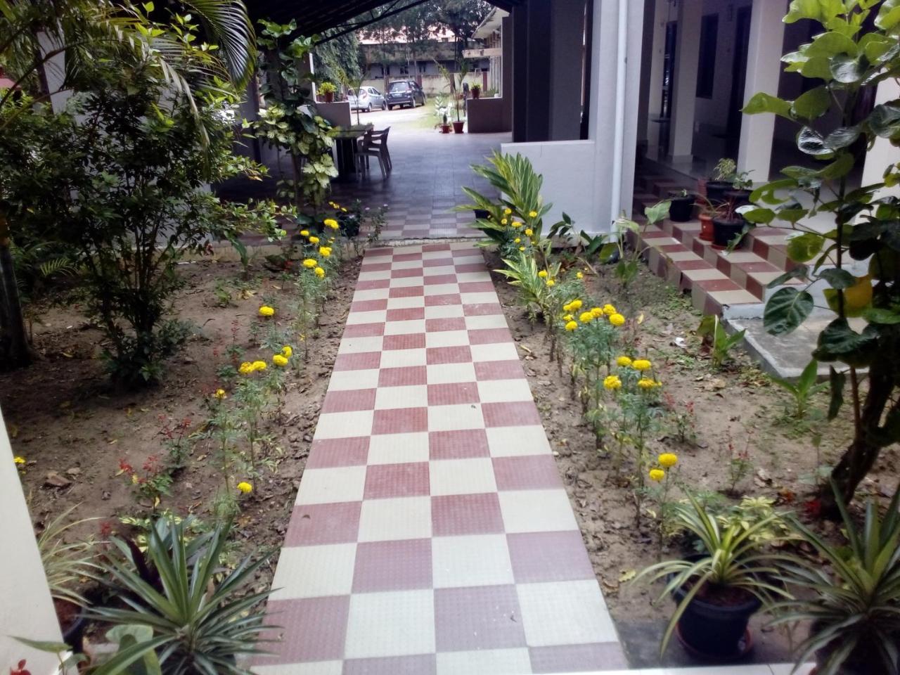 Kstdc Hotel Mayura Velapuri Belur エクステリア 写真